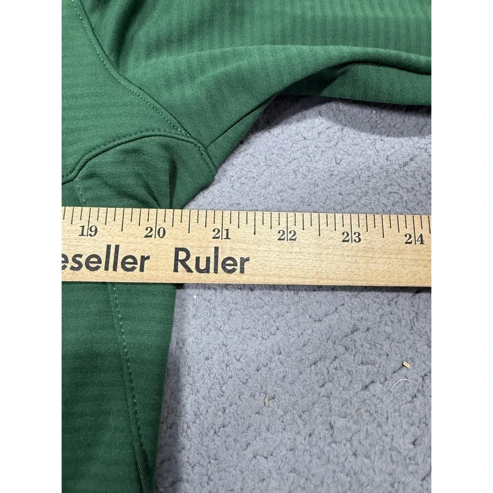 Nike Dri-FIT Shirt Mens Medium Green Long Sleeve Athletic Top CT4050-341